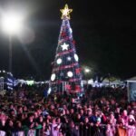Pino Navideño de San Nicolás prende a 5 mil