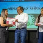 NL se construye con chavos preparados: Andrés Mijes