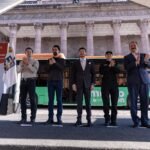 Entregan 60 nuevos camiones del transporte