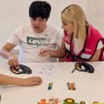 Disfrutan menores con autismo taller cultural