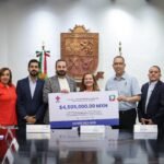 Entrega San Pedro donativo a Cruz Roja