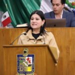 Proponen honrar legado de María Elena Chapa