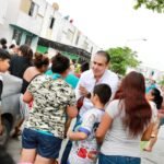 Atiende Heriberto Treviño a vecinos de Juárez “colonia por colonia”