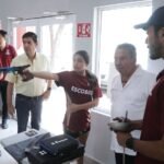 Entrega Escobedo equipo deportivo a sus atletas