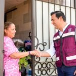 Recorre Nava calles de SC y atiende peticiones