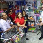 Los benefician con micro créditos; reconocen esfuerzo